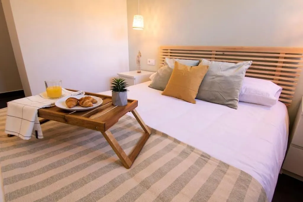 Seahomes Vacations - Acacias Beach&Chic Lloret de Mar Apartment