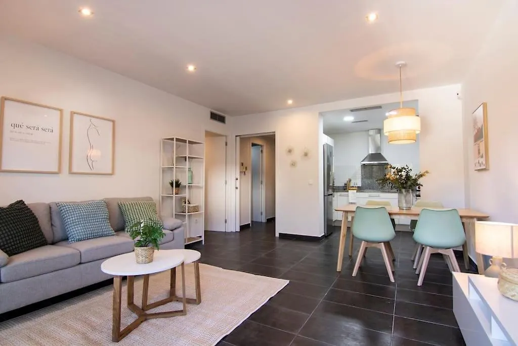 Seahomes Vacations - Acacias Beach&Chic Lloret de Mar Apartment