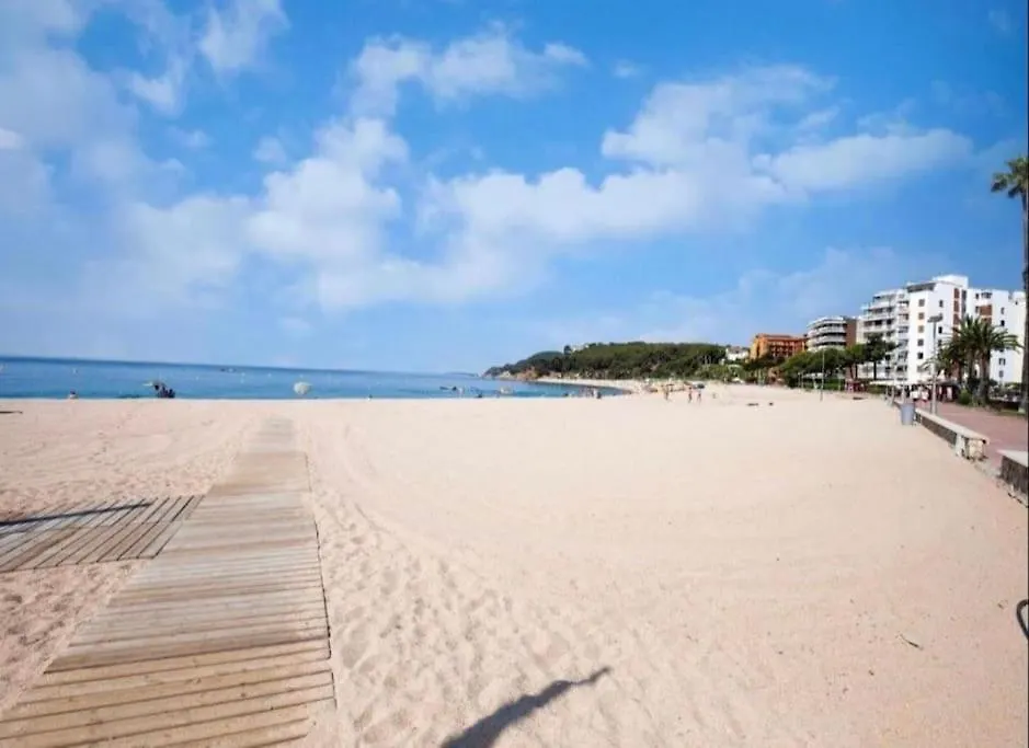 Seahomes Vacations - Acacias Beach&Chic Lloret de Mar Spain