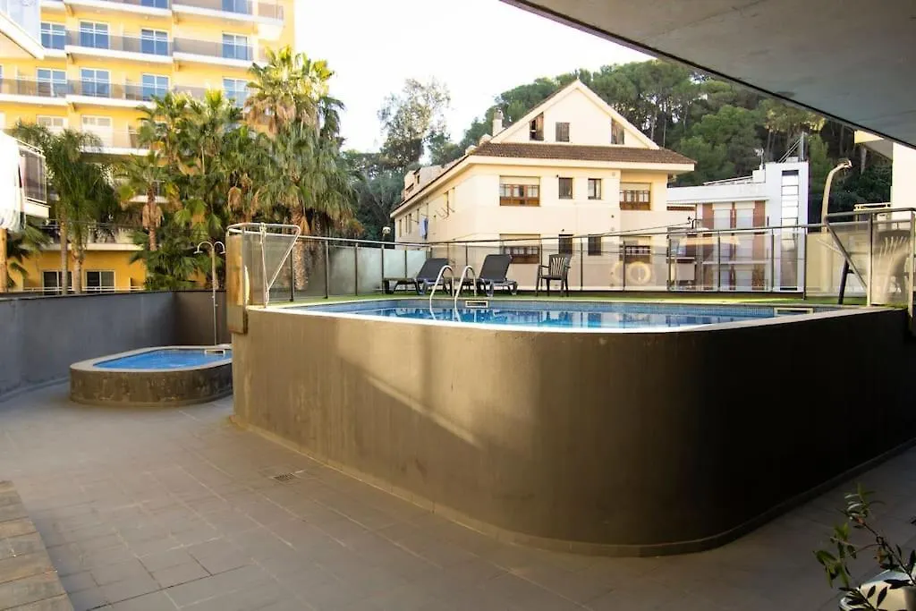 Seahomes Vacations - Acacias Beach&Chic Lloret de Mar Apartment